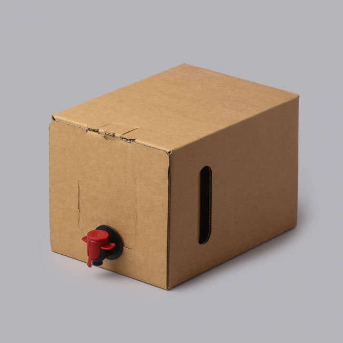 Cardboard boxes for bag in box